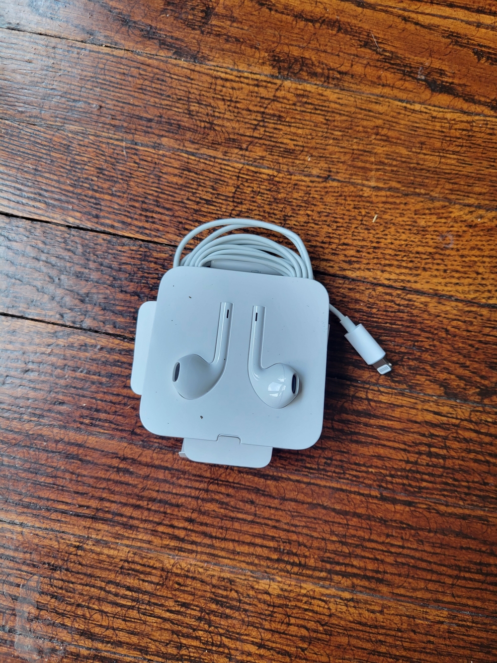 Apple Lightning Earpods + 3.5mm Adapter OEM Earbuds New - Picture 5 of 13